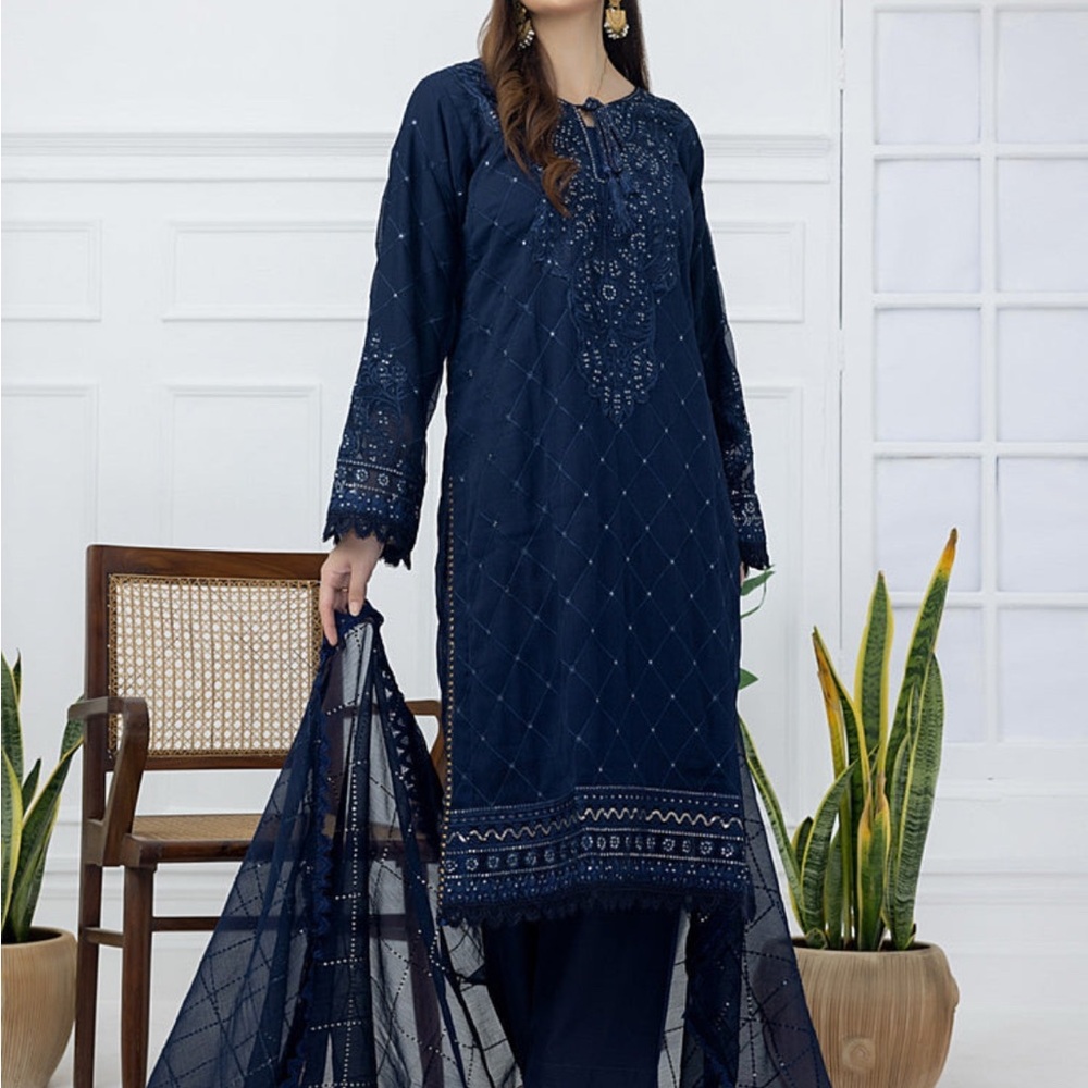 Elegant Navy Blue Long Sleeve Dress